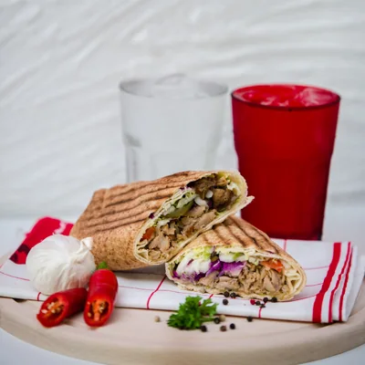 Kebab z warzywami w materiałach Prosiak Polski Kebab